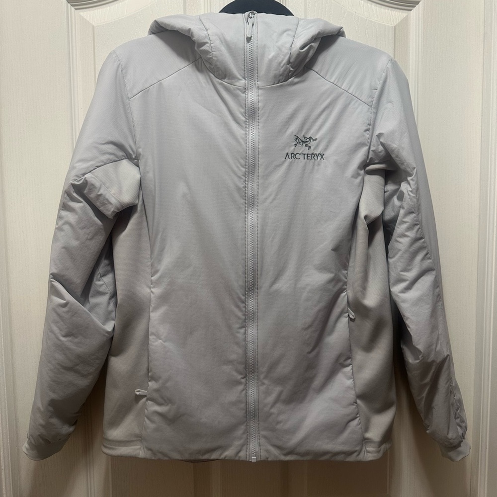 Arc'teryx light grey Atom Jacket